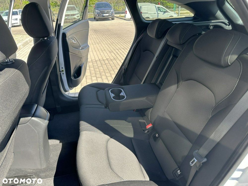 Hyundai i30 1.4 T-GDI DCT YES - 13