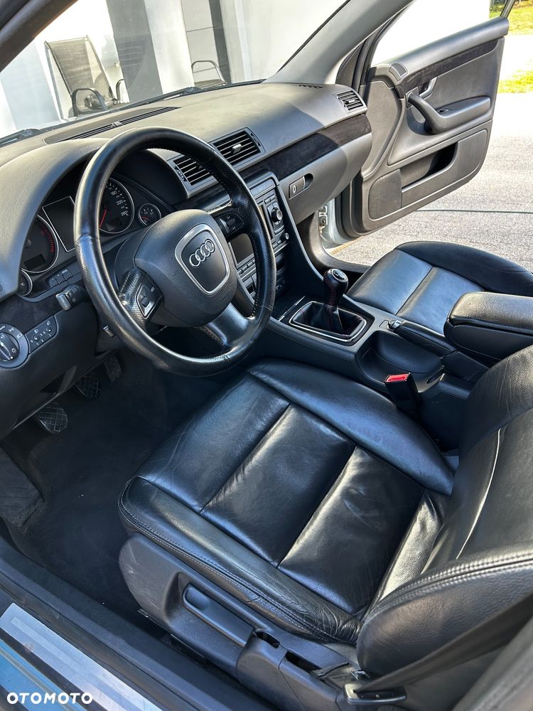 Audi A4 Avant 2.0 TDI - 7