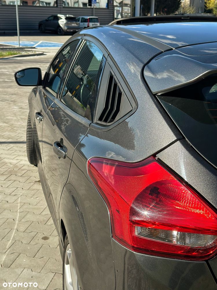 Ford Focus 2.0 EcoBoost ST mit Leder-Sport-Paket - 25