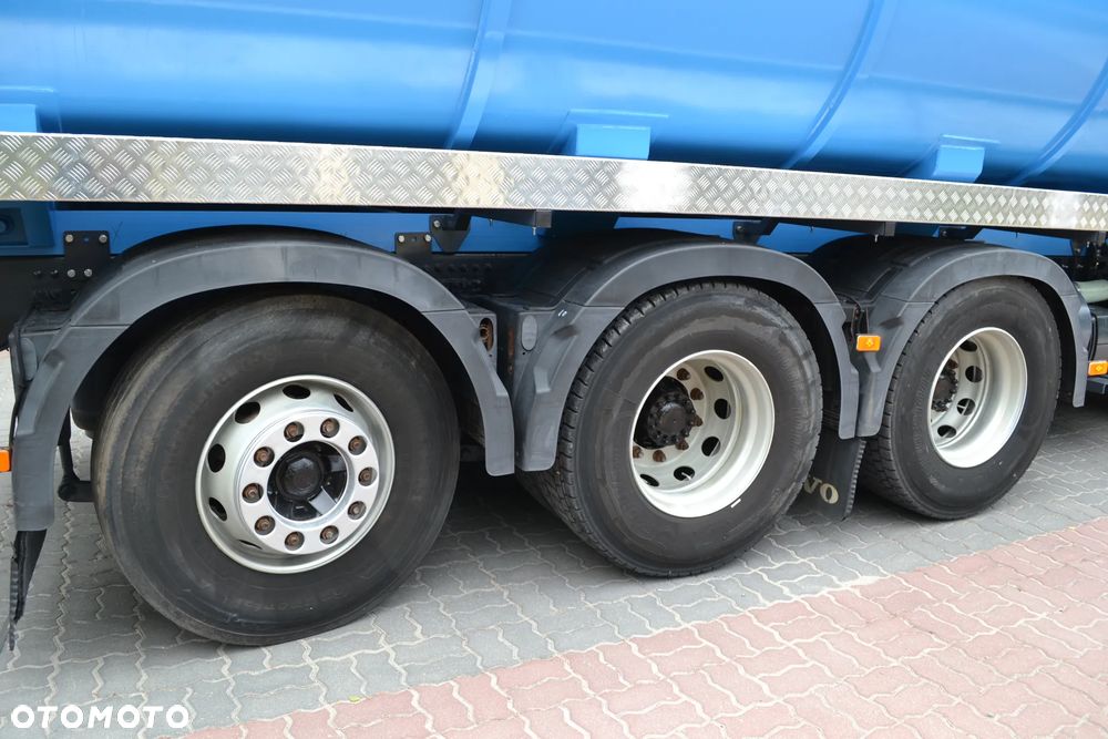 Volvo FM 450 8x4 TYLKO 523 114 km ASENIZACYJNY SZAMBIARKA NOWA BECZKA 25m³ 4 OŚ PODNOSZONA I SKRĘTNA POMPA JUROP RV-520 SPECJALNY - 9