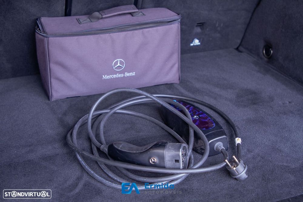 Mercedes-Benz GLC 300 - 32