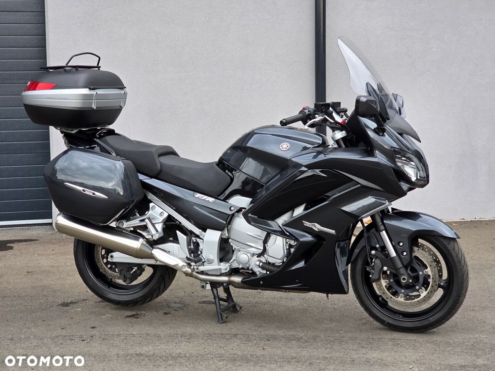 Yamaha FJR - 8