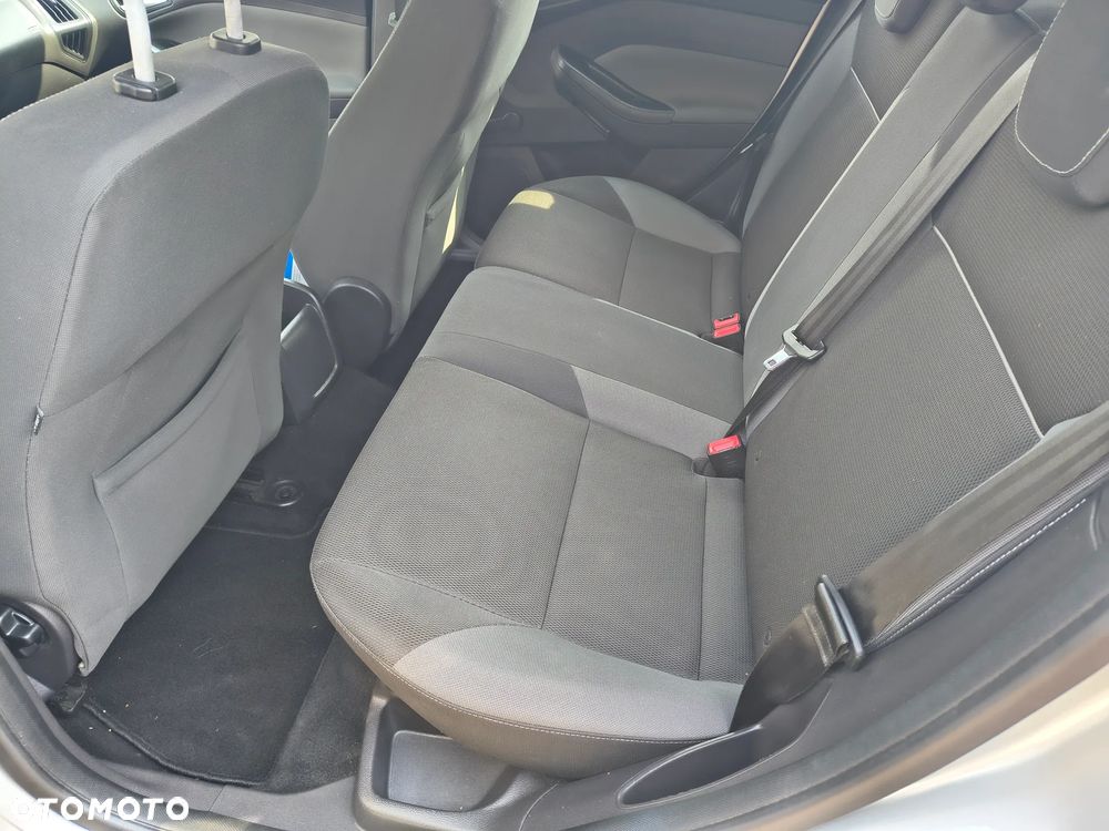 Ford Focus 1.6 Trend - 15