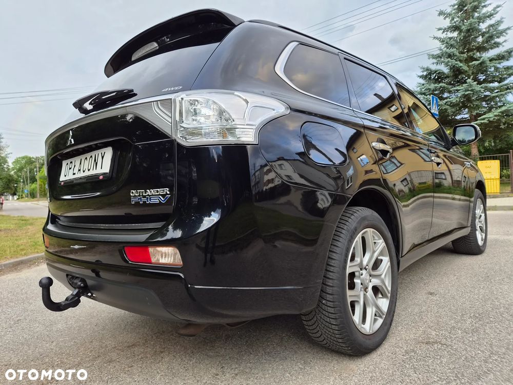 Mitsubishi Outlander 2.0 4WD Top - 20