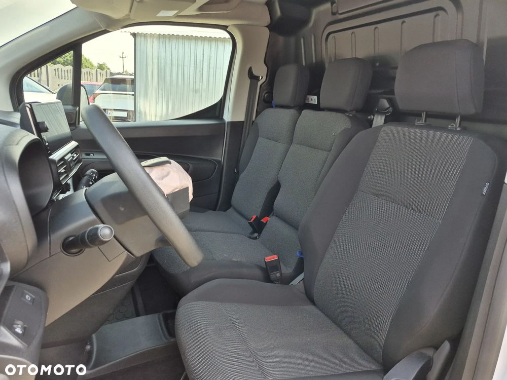 Opel COMBO - 15