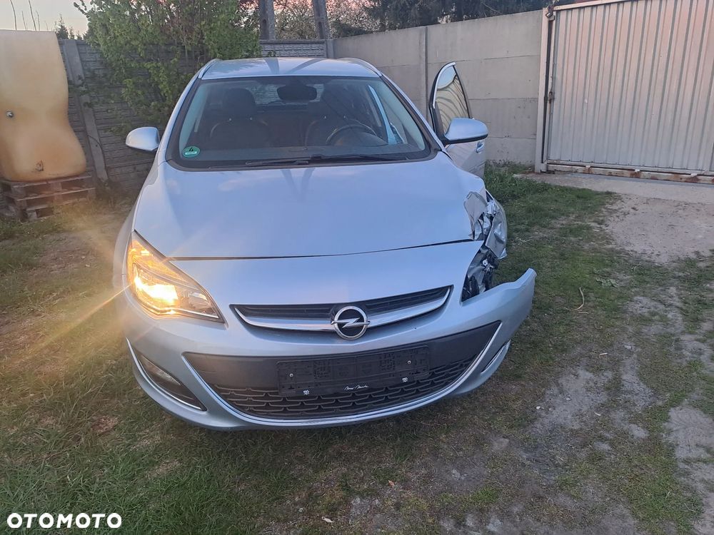 Opel Astra 1.4 Turbo Edition Sport - 1