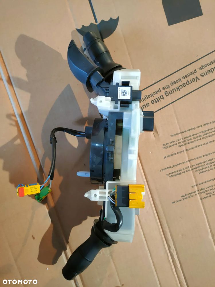 Manetki,przełącznik zespolony z taśmą Renault Grand Scenic 3 - 6