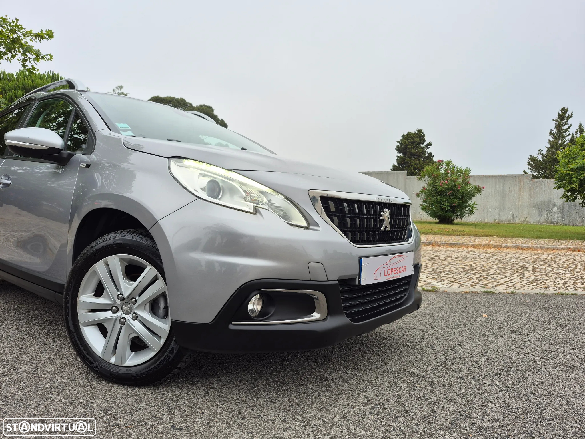 Peugeot 2008 1.2 PureTech Style - 3