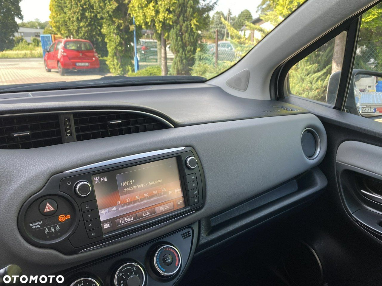 Toyota Yaris - 11