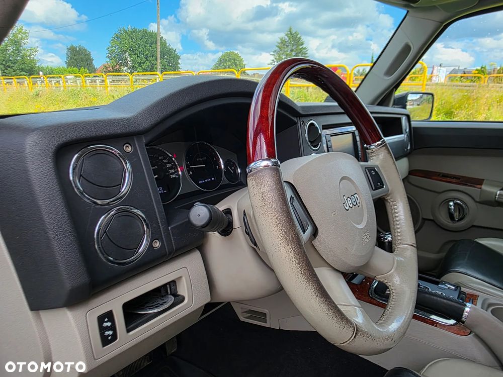 Jeep Commander 3.0 CRD Overland - 11