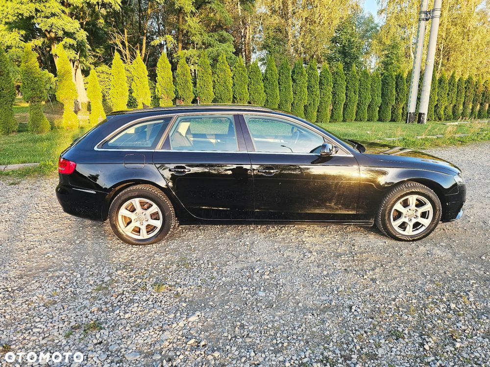 Audi A4 Avant 2.0 TDI DPF multitronic Attraction - 4