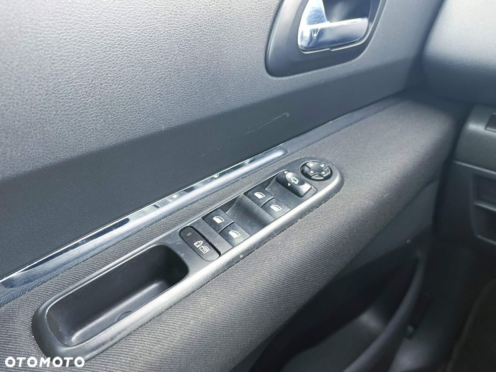 Peugeot 5008 155 THP Family Plus - 12