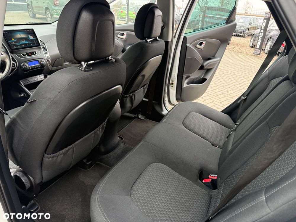 Hyundai ix35 - 23