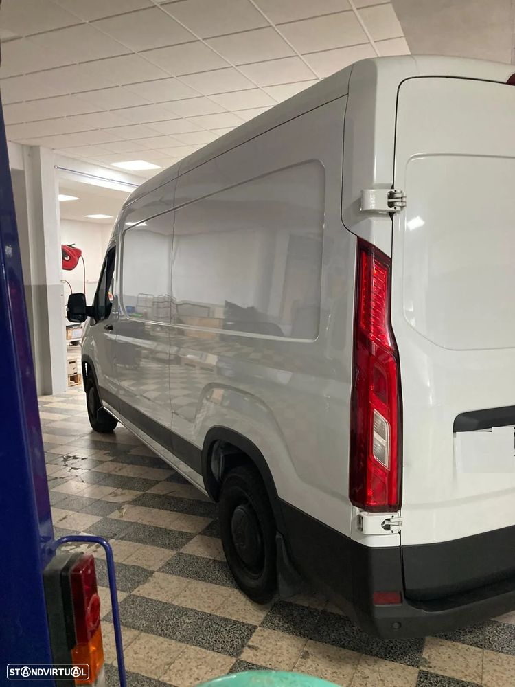 Maxus DELIVER 9 - 31