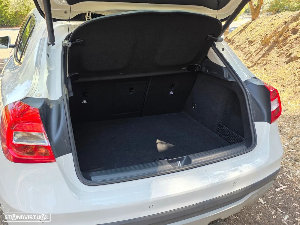 Mercedes-Benz GLA 200 d Urban Aut. - 9