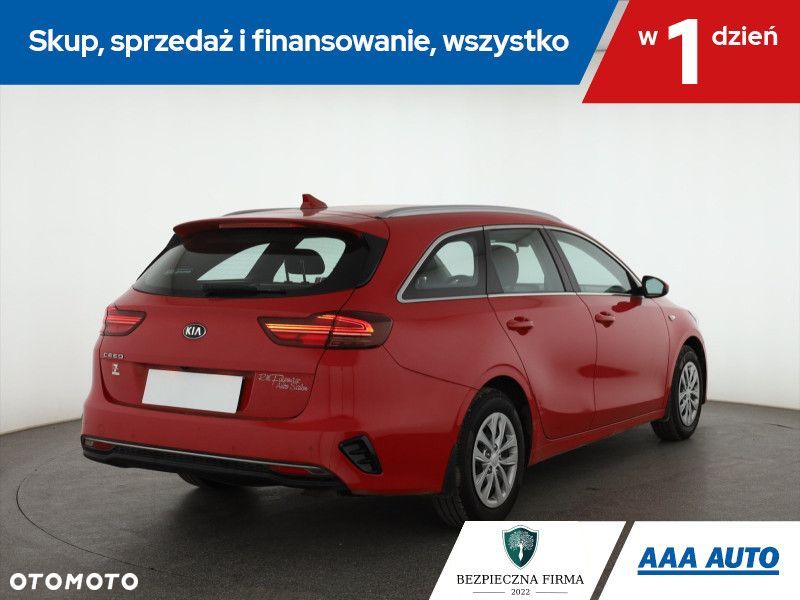 Kia Ceed - 7