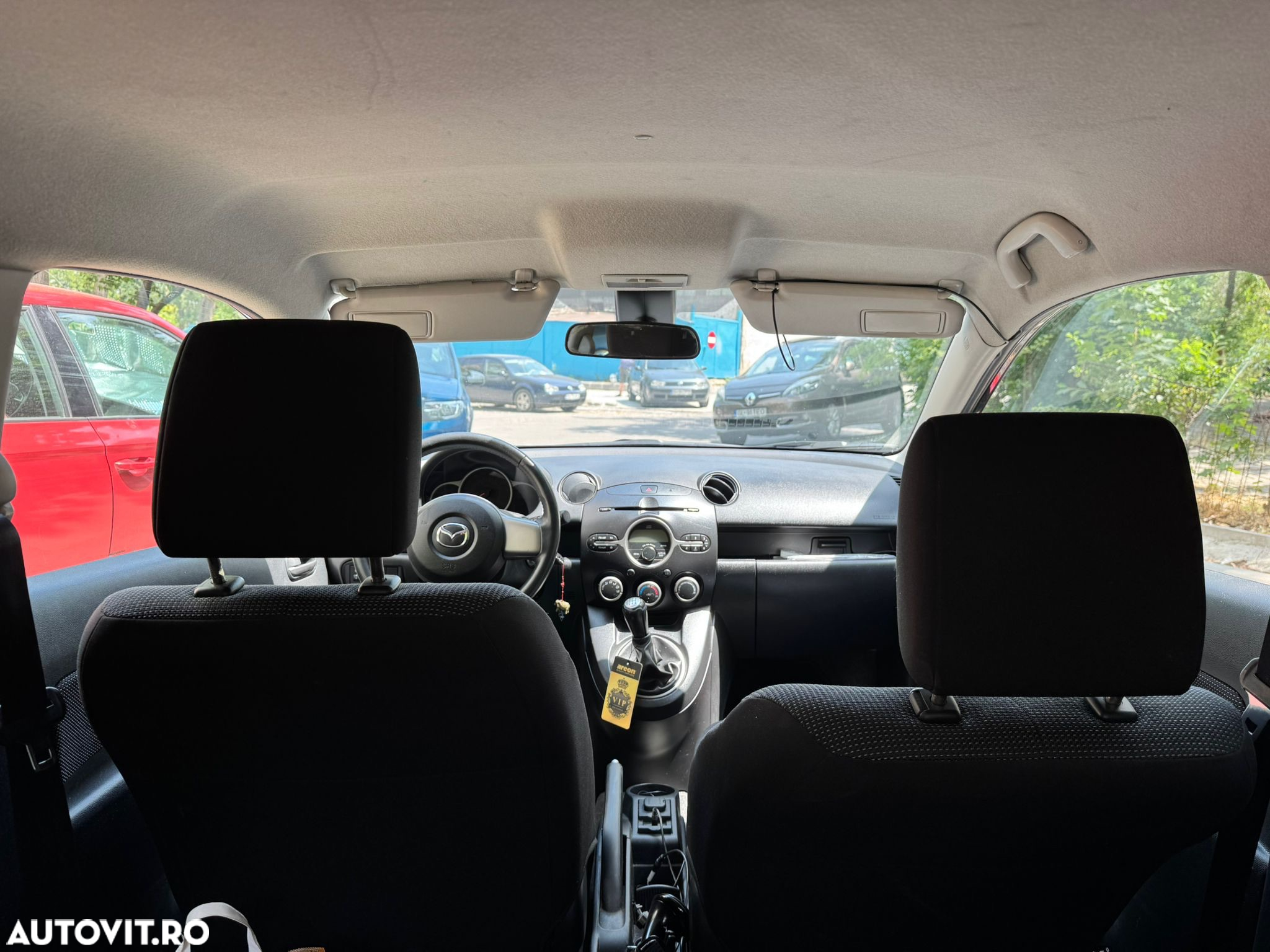 Mazda 2 - 9
