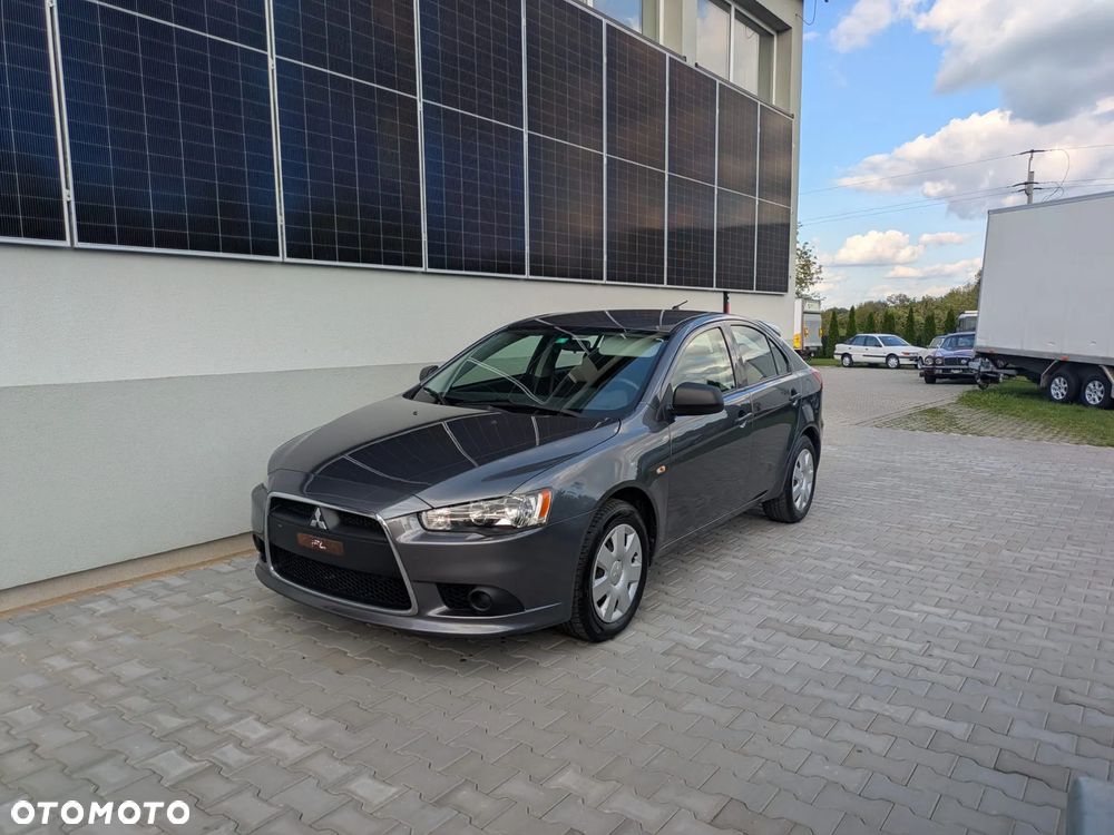 Mitsubishi Lancer - 1