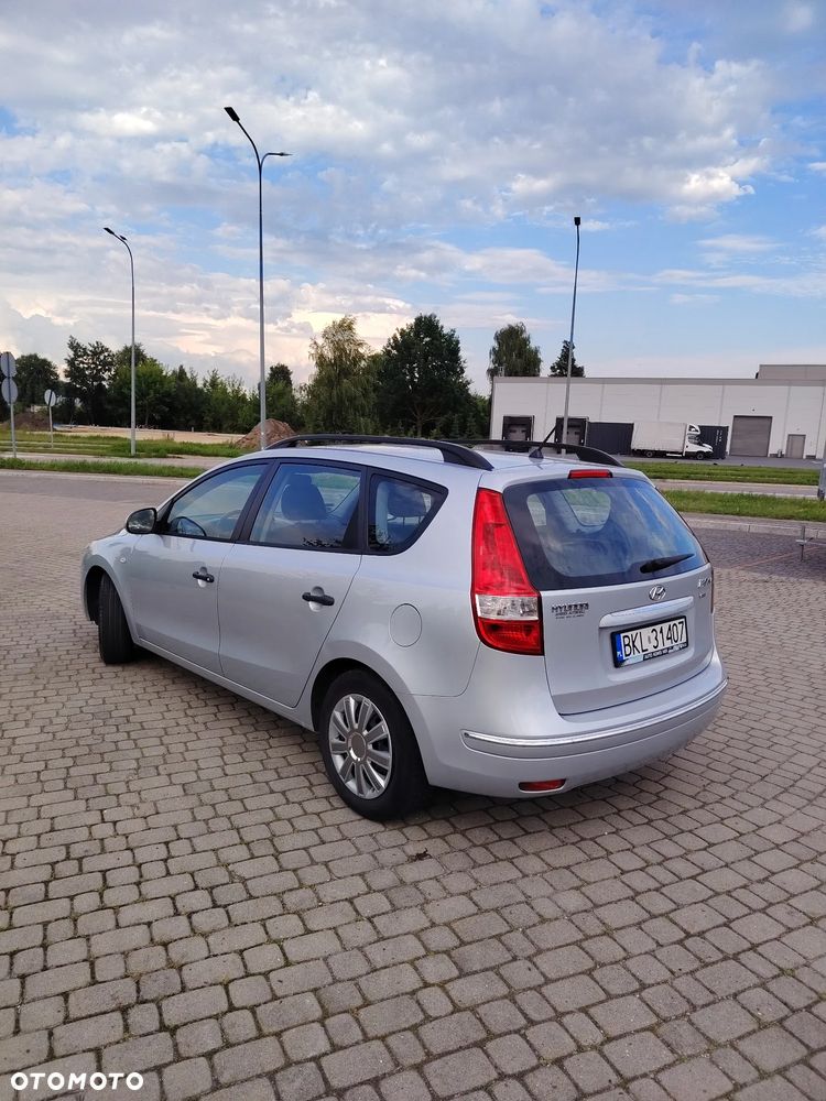 Hyundai i30 1.4 Classic + World Cup - 4