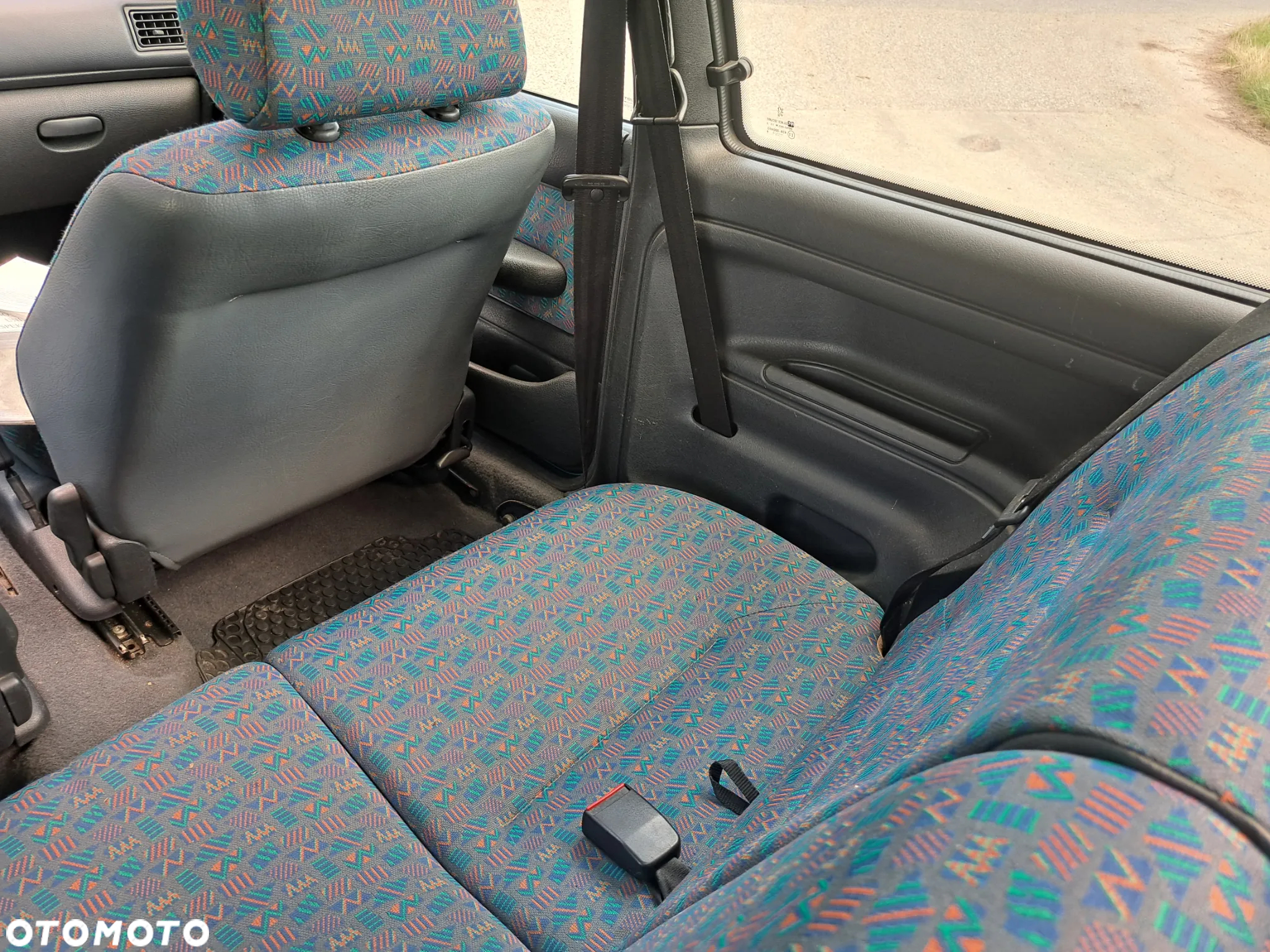 Peugeot 106 - 11