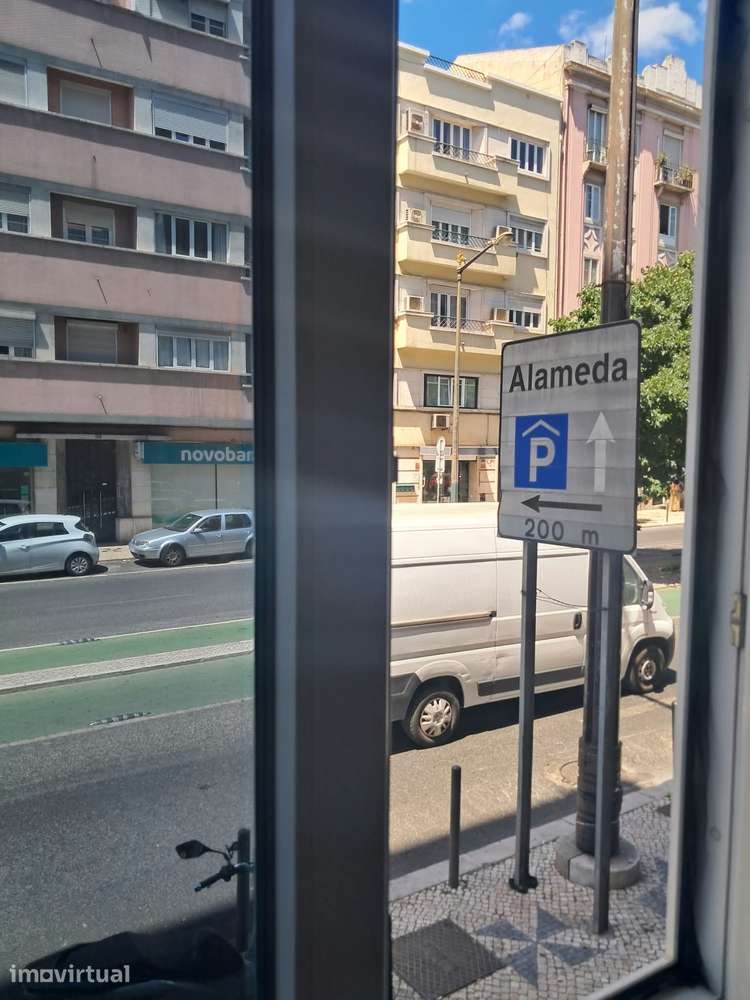 Apartamento ÍMPAR T3+1 com Jardim exclusivo próximo Metro Alameda - Grande imagem: 3/25