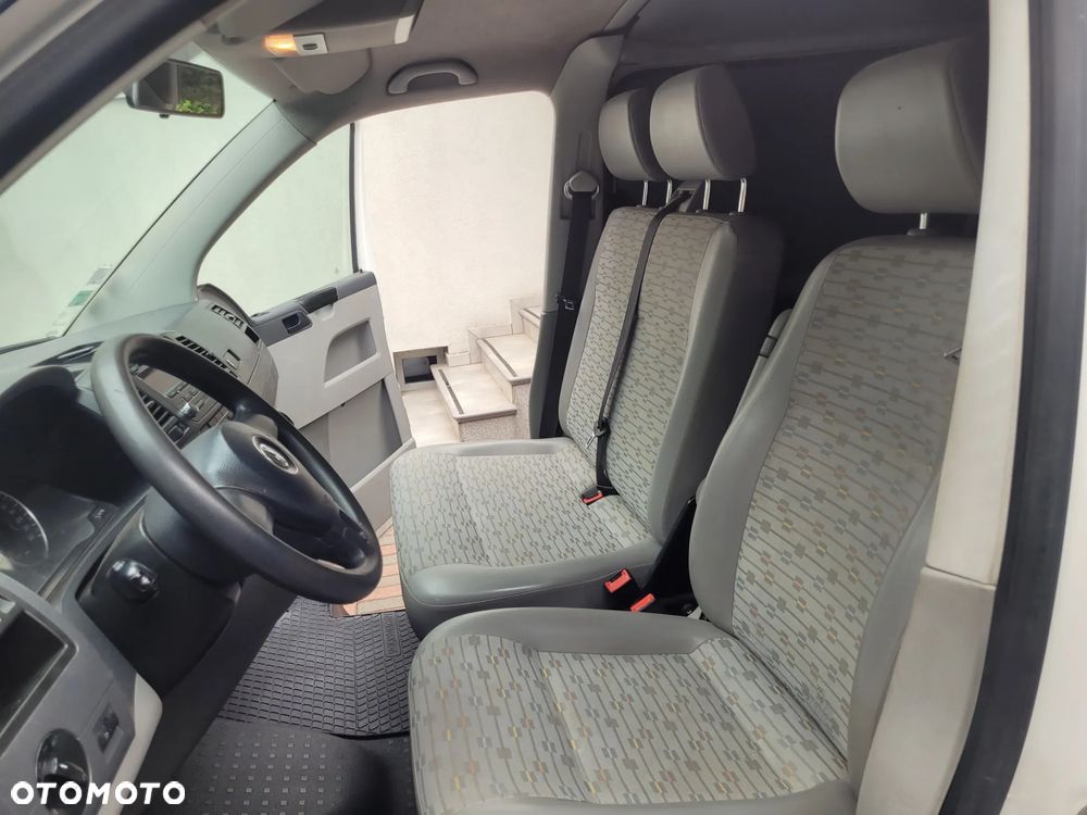 Volkswagen T5 - 11