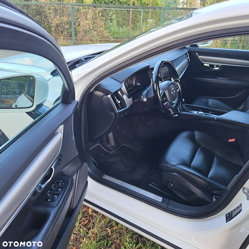 Volvo S90 - 23