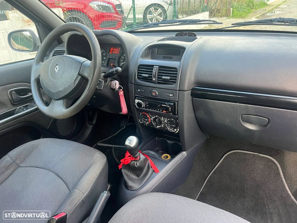 Renault Clio 1.5 dCi Confort Authentique - 4