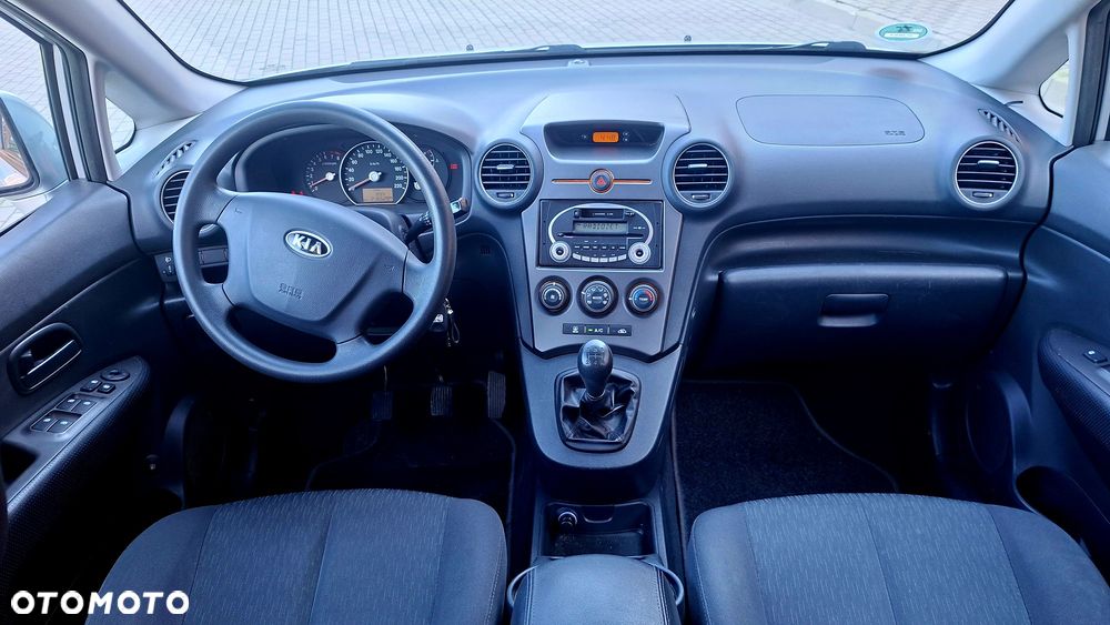 Kia Carens - 5