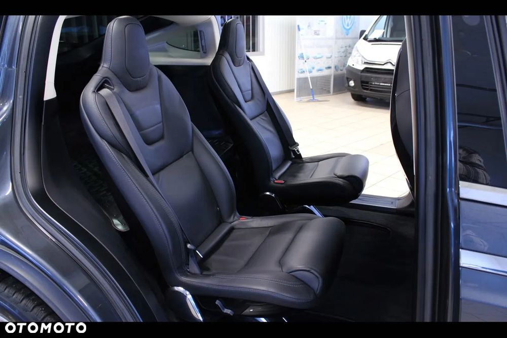 Tesla Model X Long Range Plus - 10