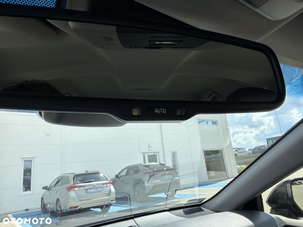 Toyota Camry 2.5 Hybrid Executive CVT - 19