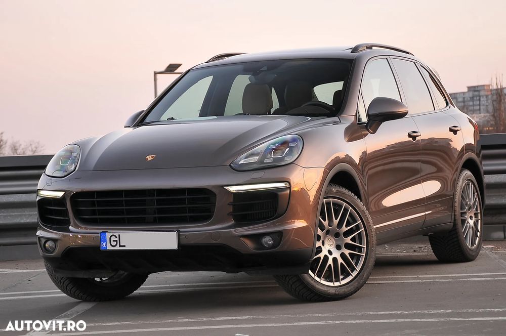 Porsche Cayenne - 8
