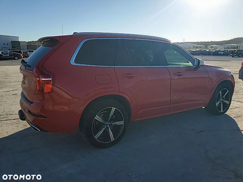 Volvo XC 90 - 4