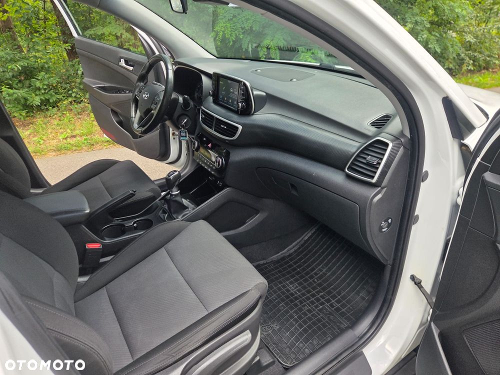 Hyundai Tucson blue 1.6 GDi 2WD Navi - 16