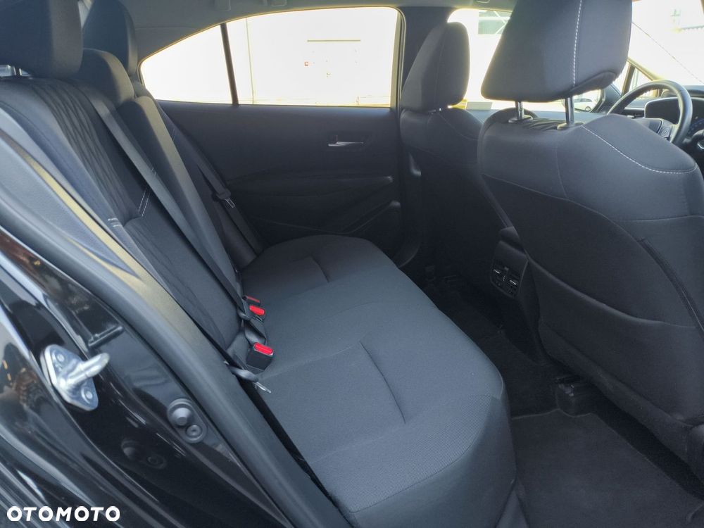 Toyota Corolla - 10