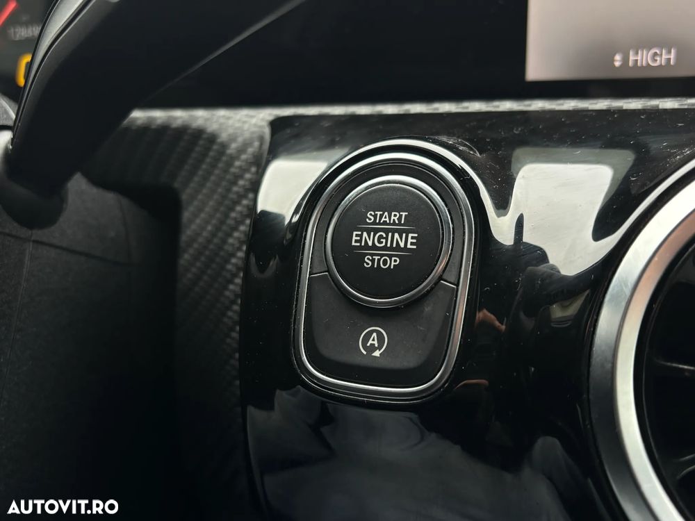 Mercedes-Benz A 200 d 8G-DCT - 18