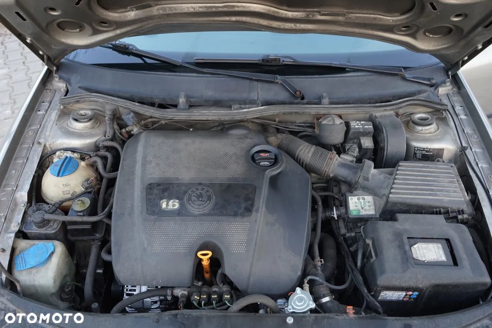 Skoda Octavia 1.6 Tour - 17