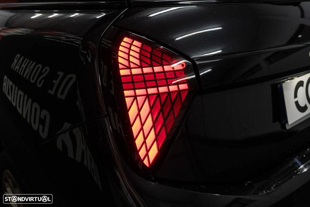 MINI 3 Portas Cooper C Favoured M - 11