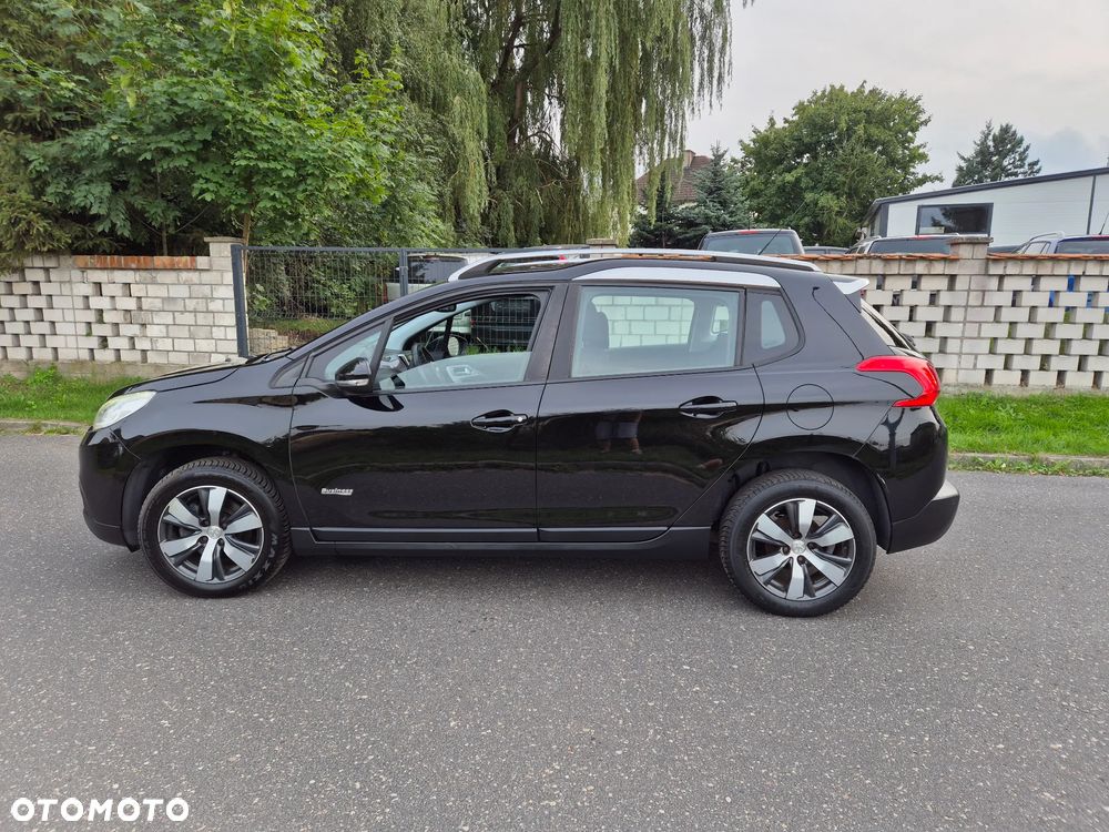 Peugeot 2008 1.6 e-HDi Allure S&S - 9