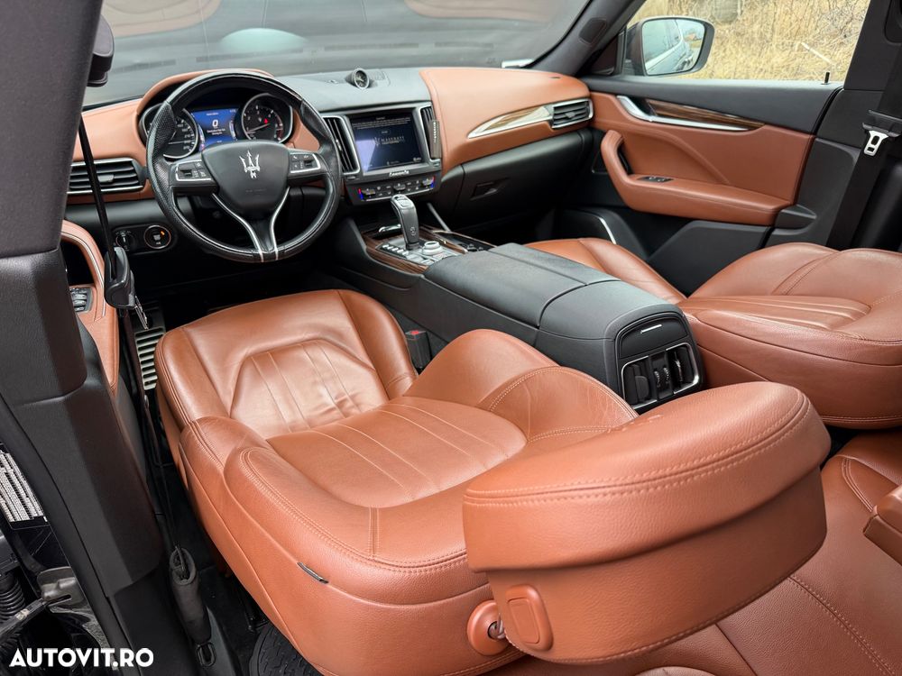 Maserati Levante Q4 GranSport - 11