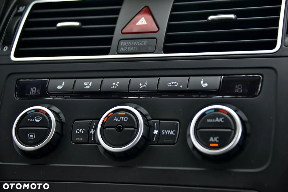Volkswagen Touran - 8