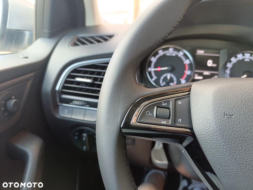 Skoda Fabia 1.0 TSI Ambition - 25