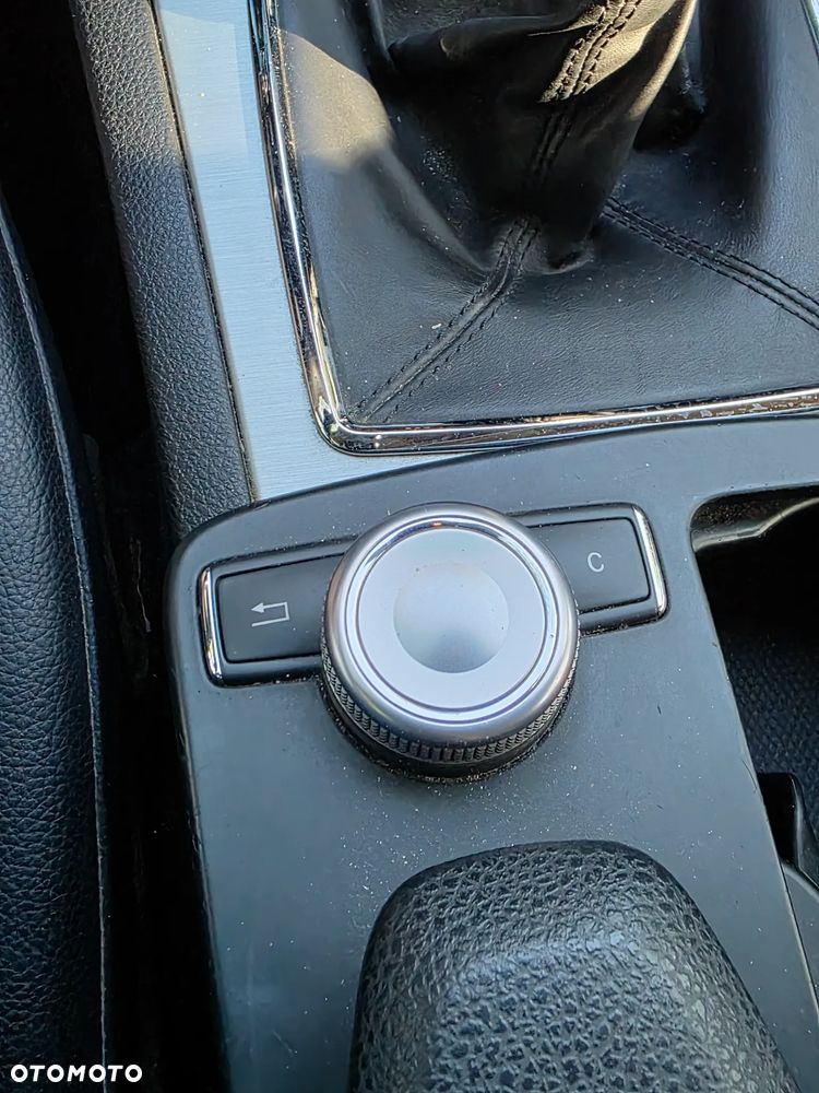 Mercedes-Benz Klasa C 220 CDI Elegance - 32