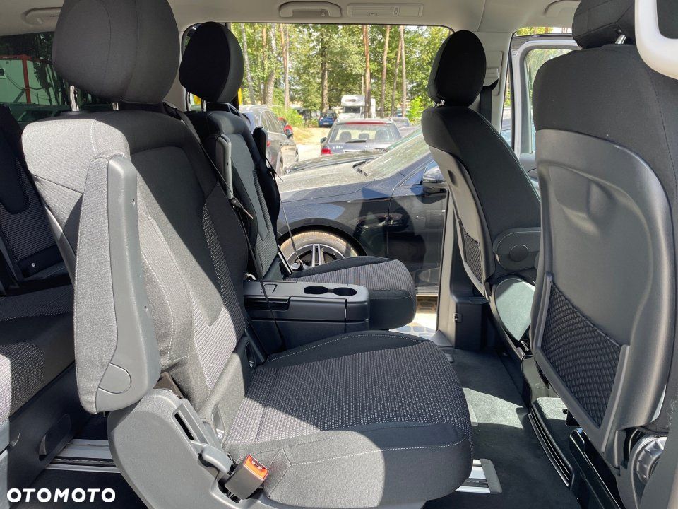 Mercedes-Benz Klasa V - 10