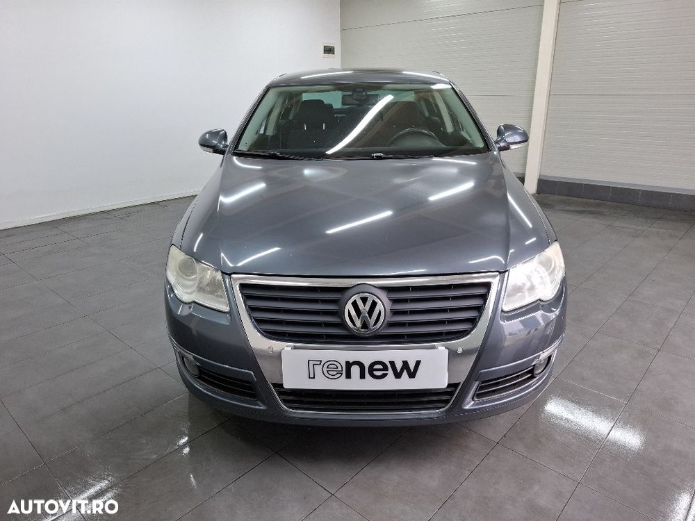Volkswagen Passat 1.6 TDI DPF BlueMotion Technology Comfortline - 6