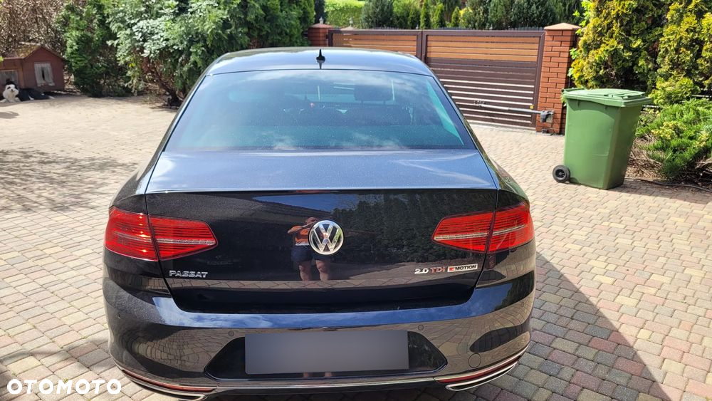Volkswagen Passat 2.0 TDI 4Mot Elegance DSG - 4