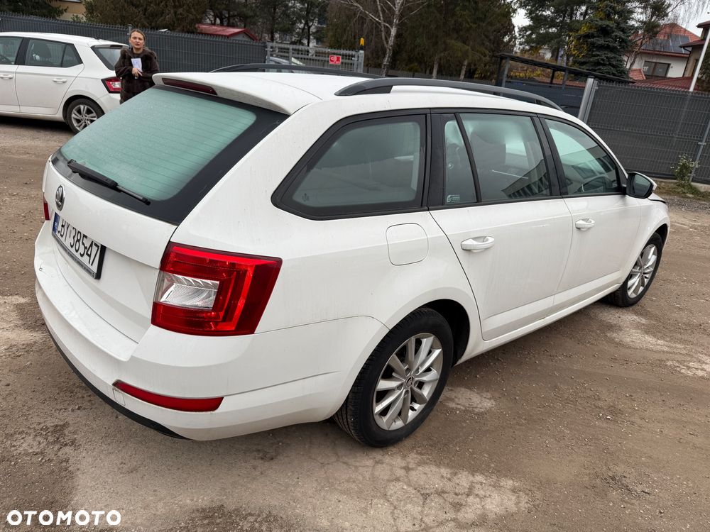 Skoda Octavia 1.6 TDI Ambition - 2