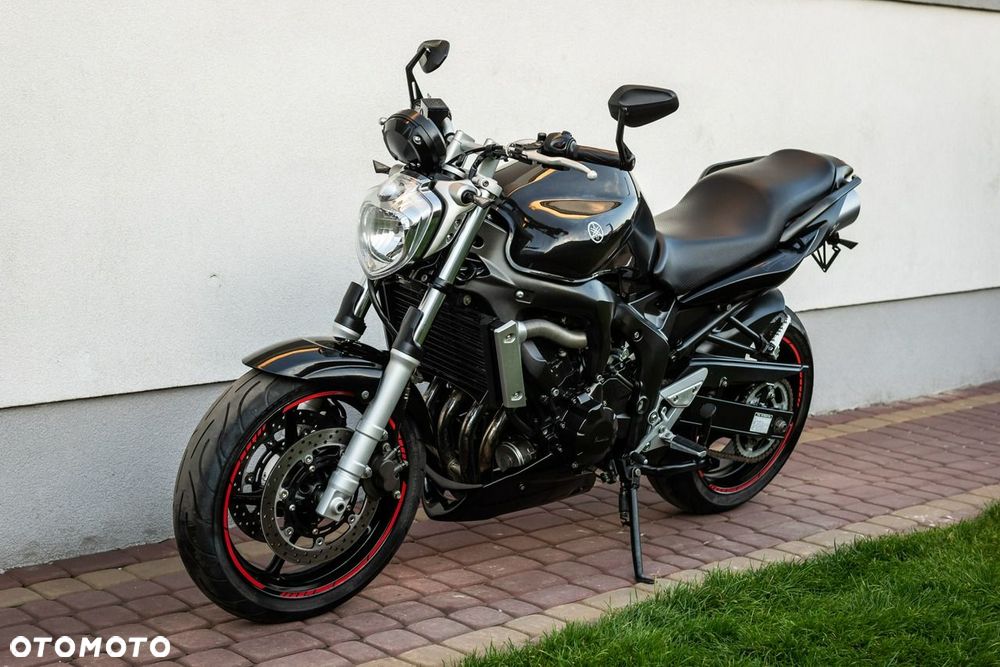 Yamaha FZ - 6