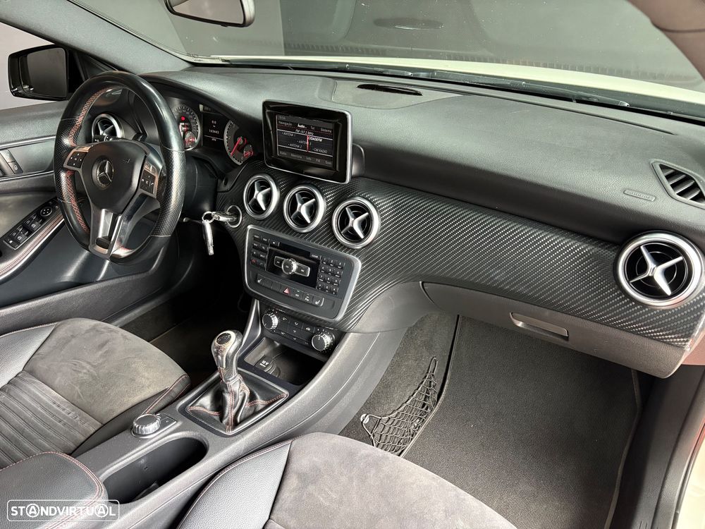 Mercedes-Benz A 200 CDI AMG Line - 16