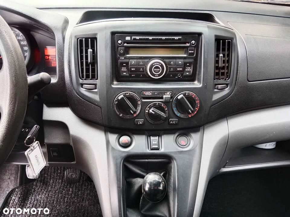 Nissan NV200 - 11